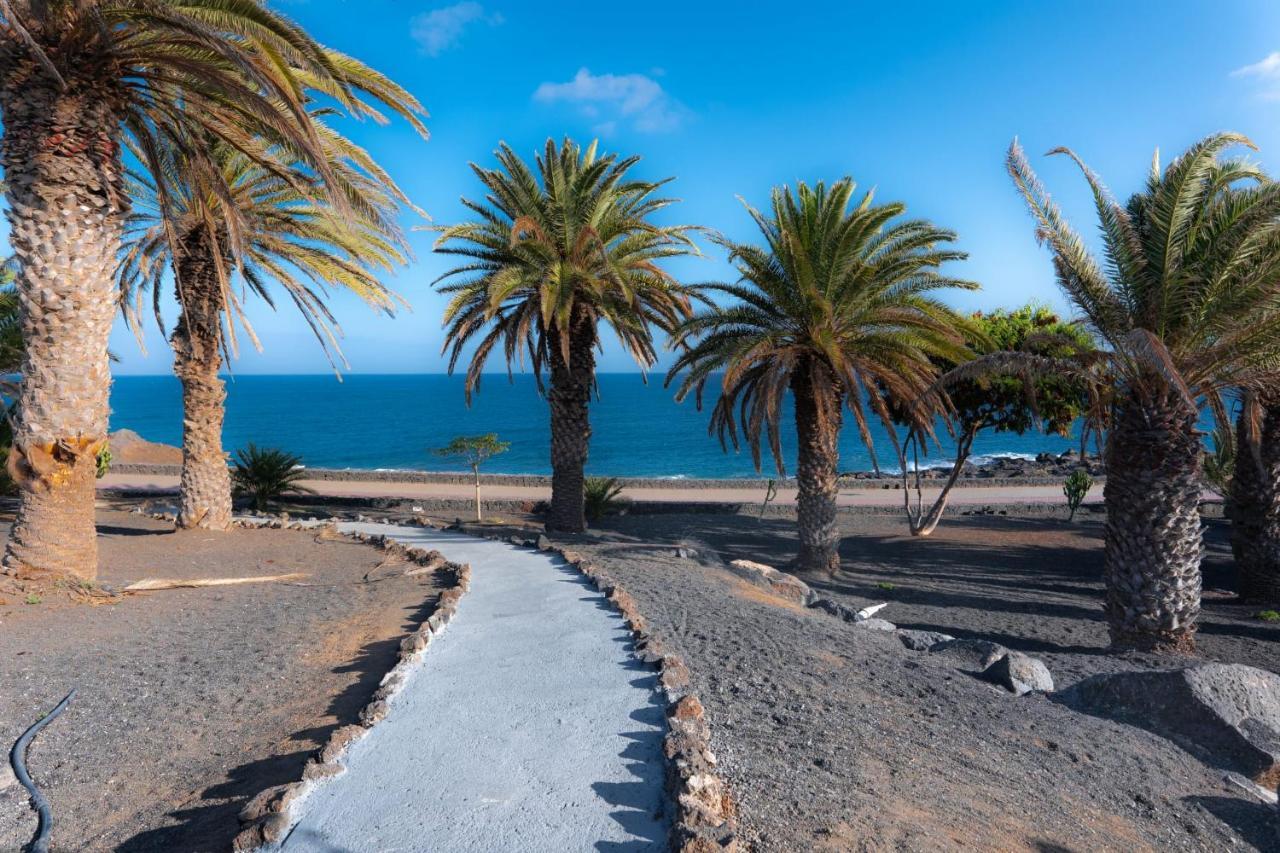 Luxury Casa Playa Roca Bord De Mer Коста Тегисе Екстериор снимка