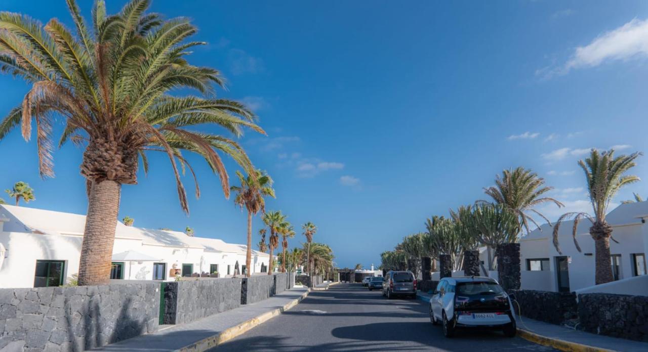 Luxury Casa Playa Roca Bord De Mer Коста Тегисе Екстериор снимка